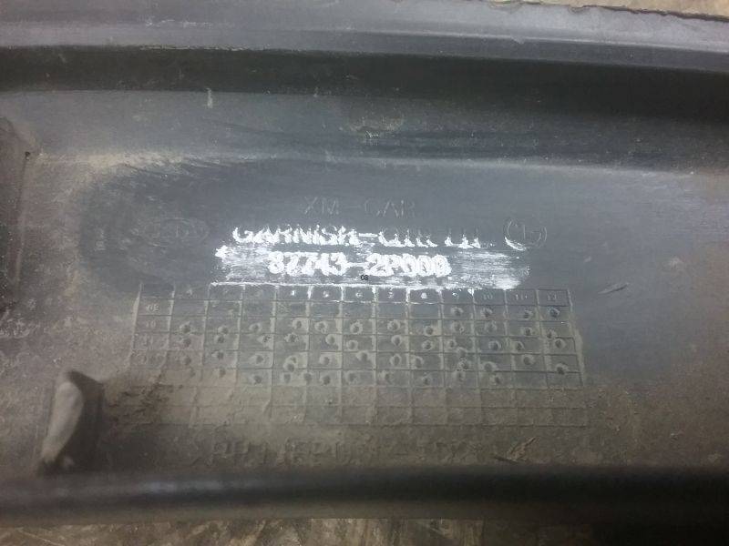 Накладка заднего крыла левого