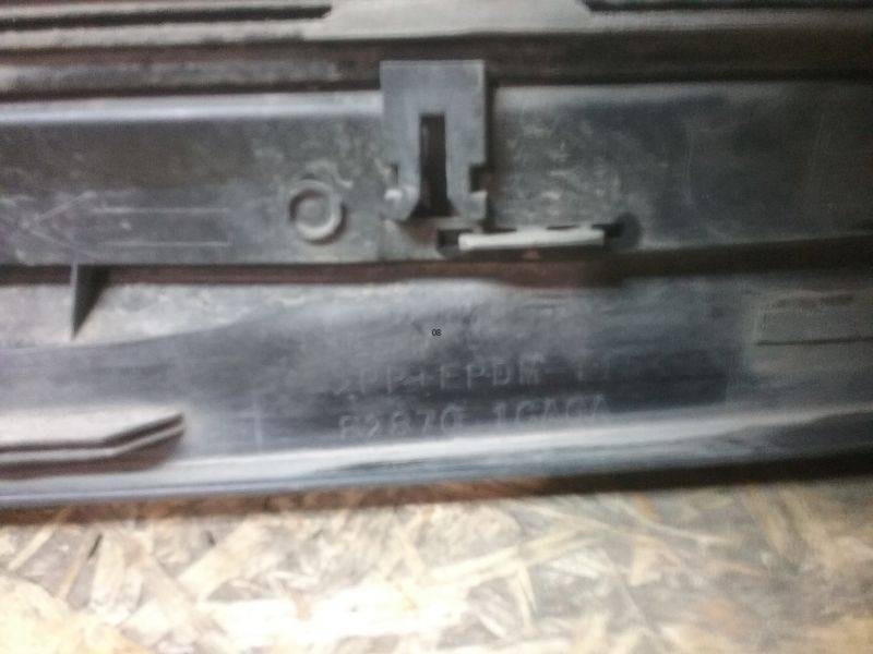 Накладка двери задней правой
