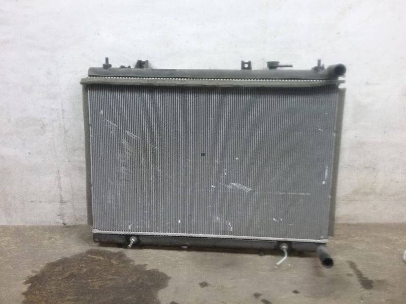 Радиатор охлаждения двигателя основной