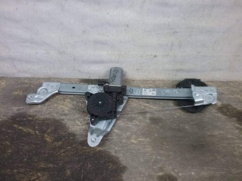 Стеклоподъемник электр. задний левый