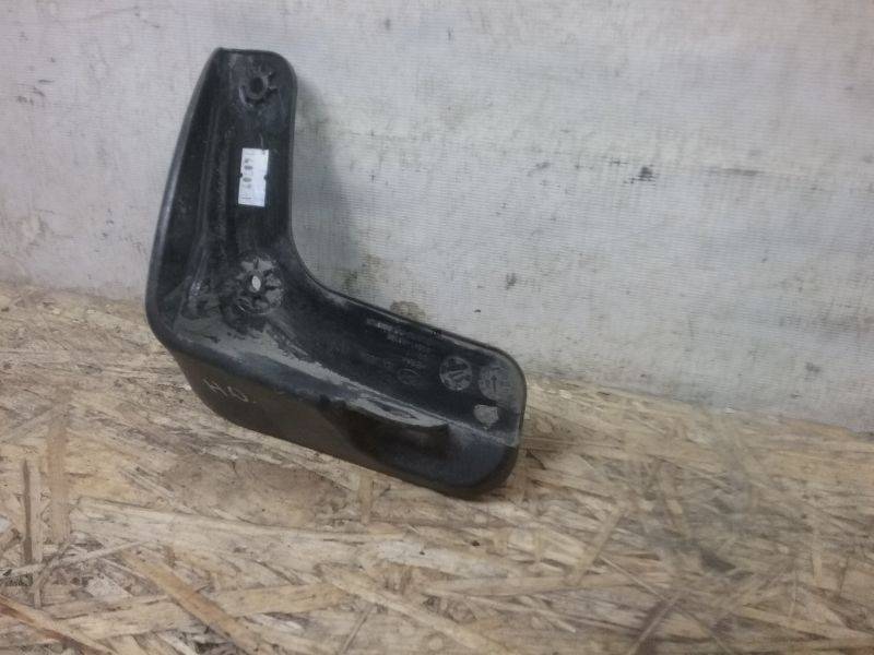 Брызговик задний левый