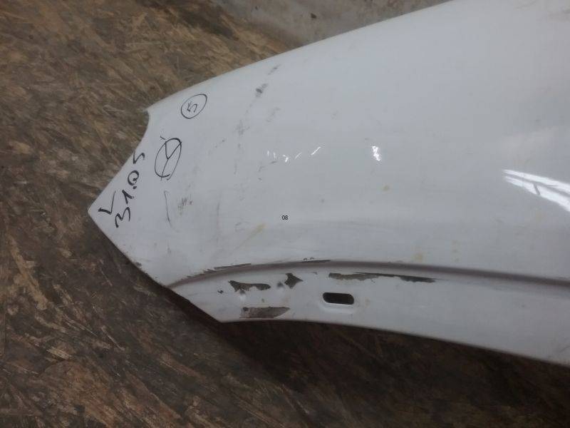 Крыло переднее левое