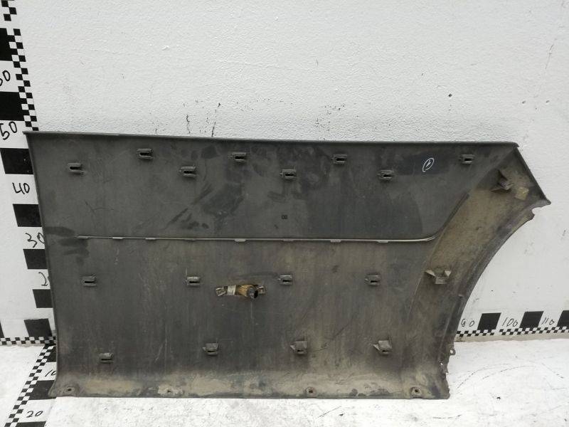 Накладка заднего крыла левого