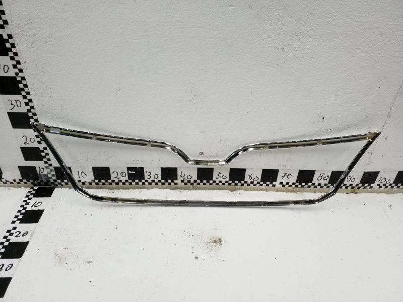 Накладка на решетку радиатора