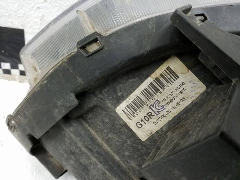 Фара правая