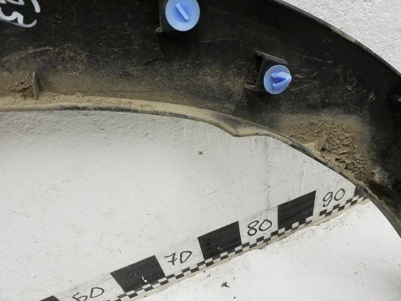 Накладка переднего крыла левого