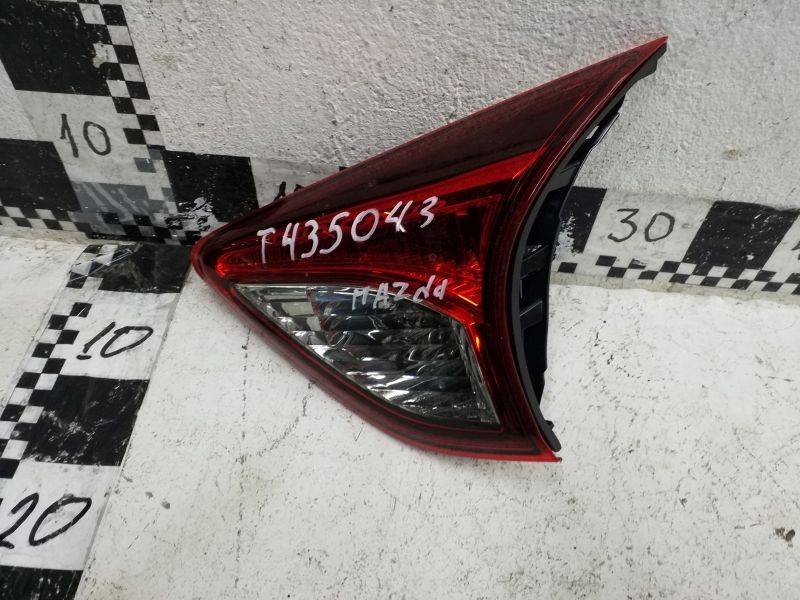 Фонарь задний внутренний правый