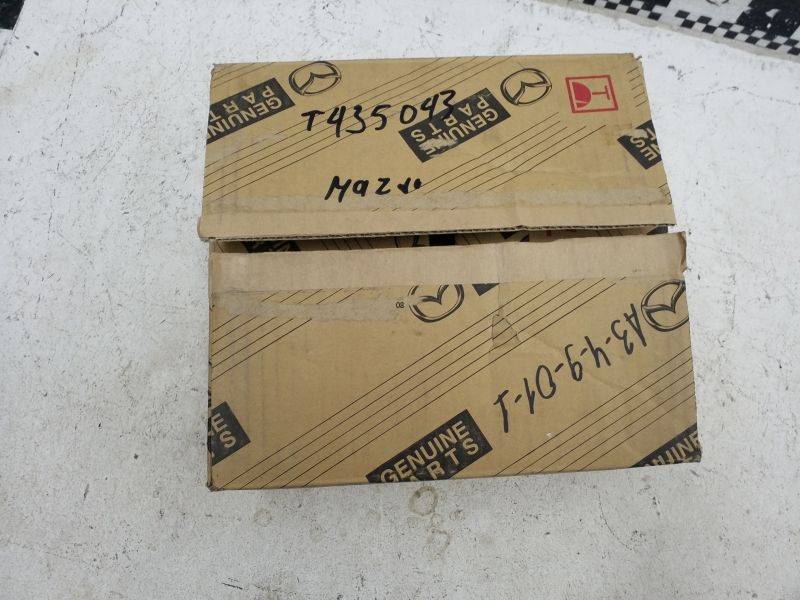 Фонарь задний внутренний правый