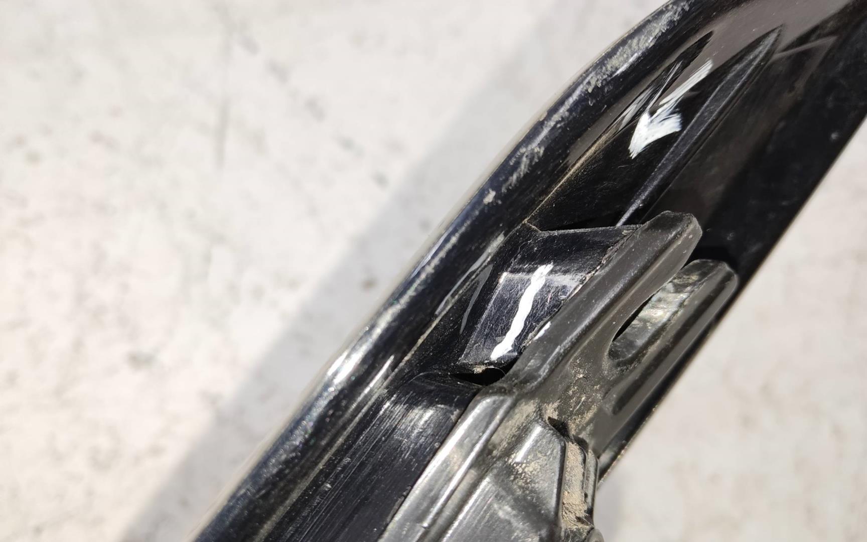 Фонарь задний наружный правый