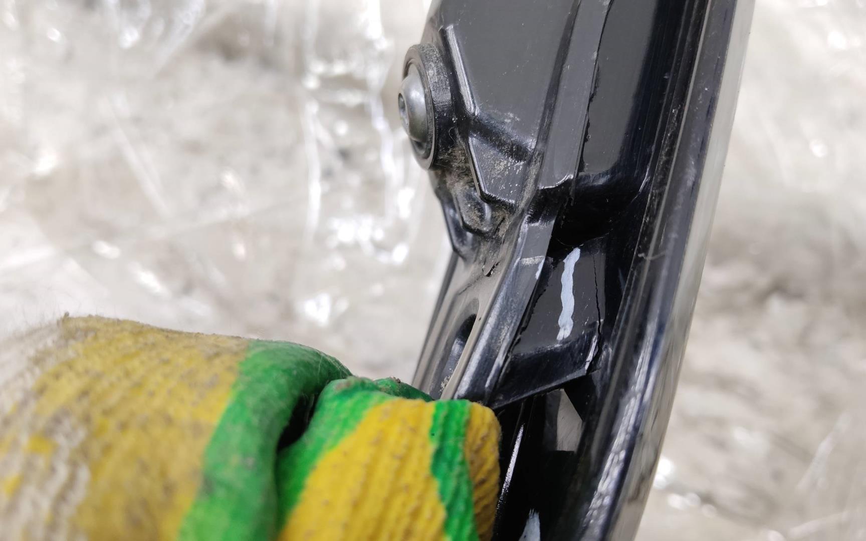 Фонарь задний наружный правый