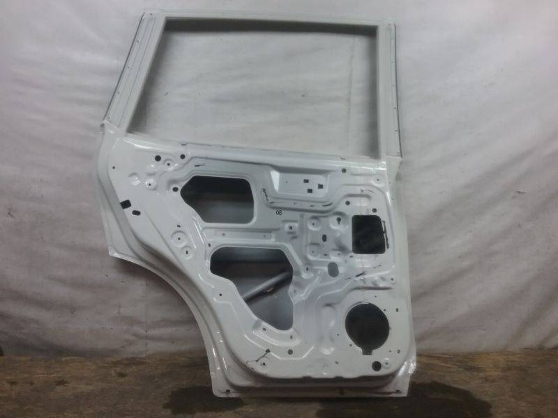 Дверь задняя левая