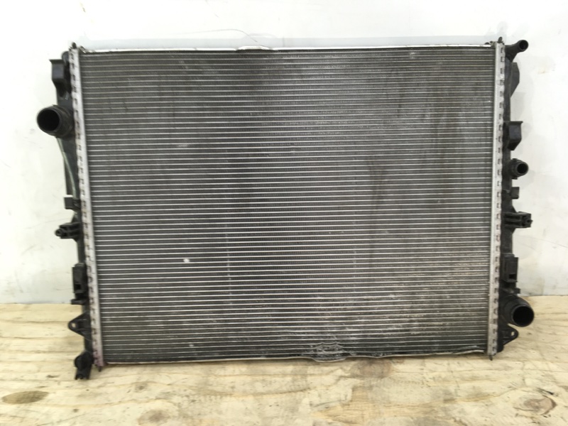 Радиатор охлаждения двигателя основной