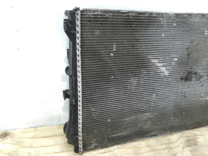 Радиатор охлаждения двигателя основной