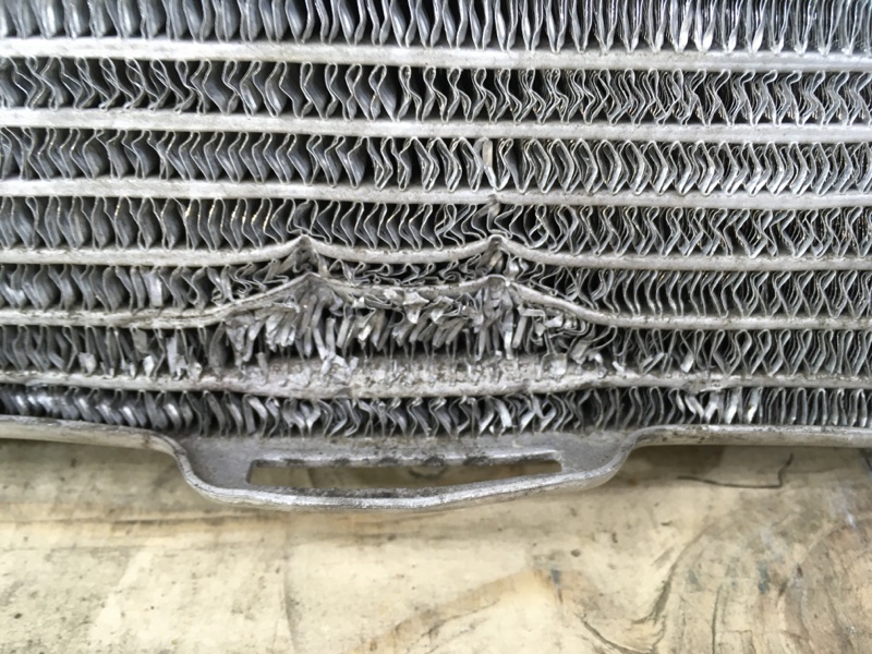 Радиатор охлаждения двигателя основной