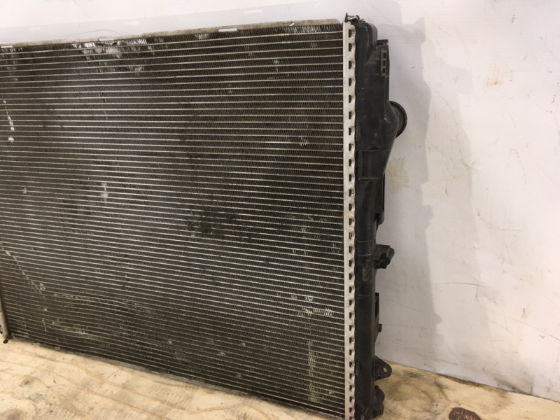 Радиатор охлаждения двигателя основной