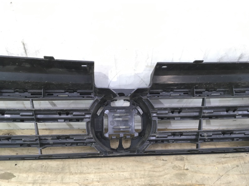 Решетка радиатора