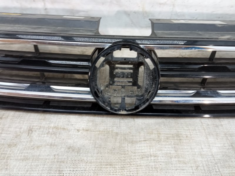 Решетка радиатора