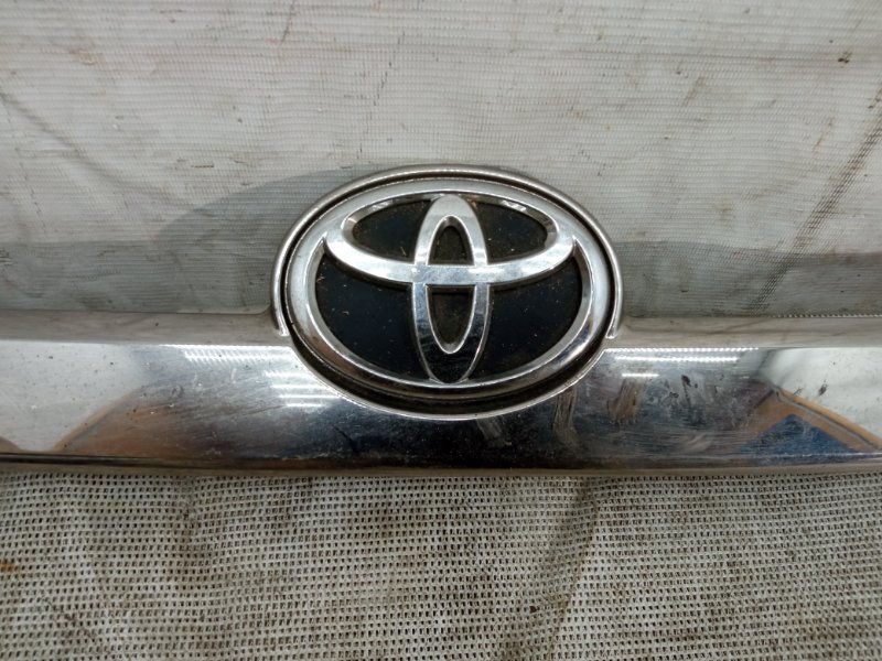 Накладка крышки багажника