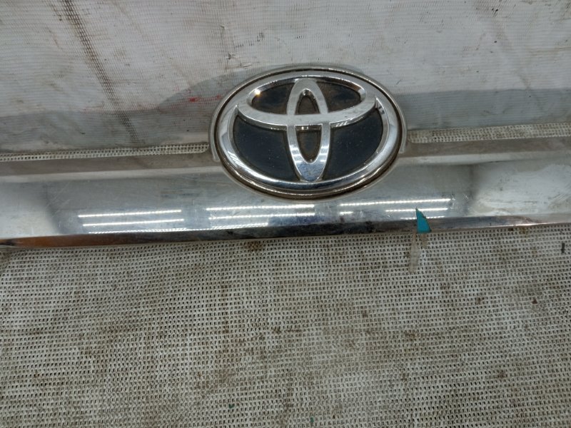 Накладка крышки багажника