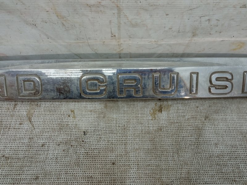 Накладка крышки багажника