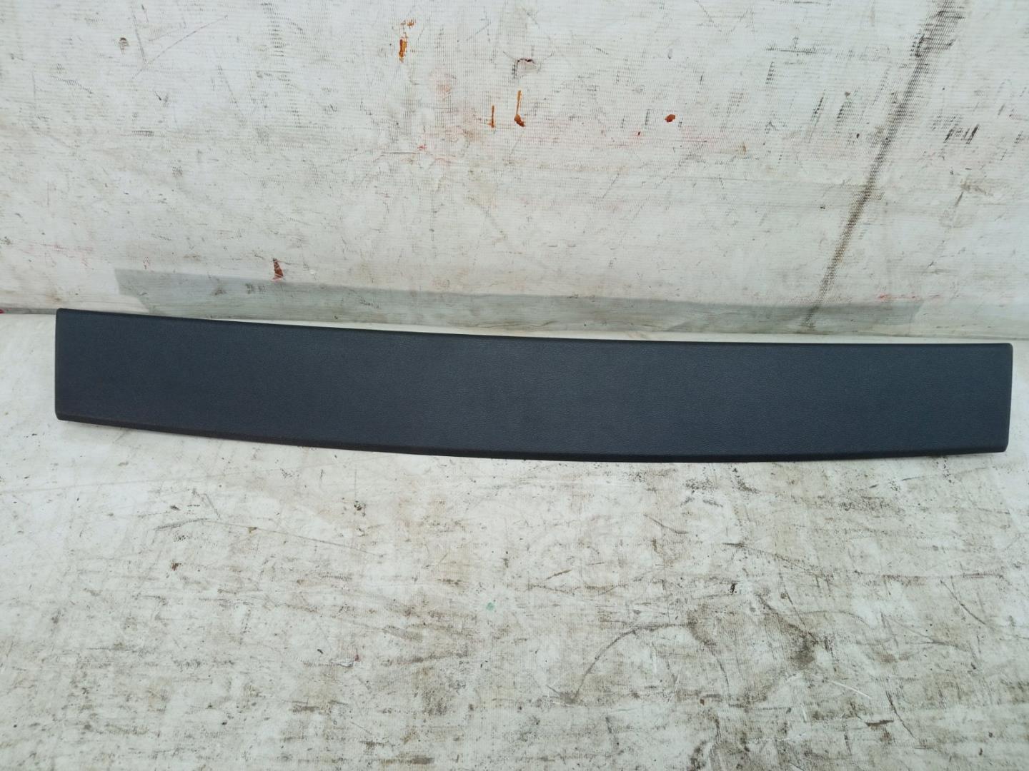 Обшивка багажника