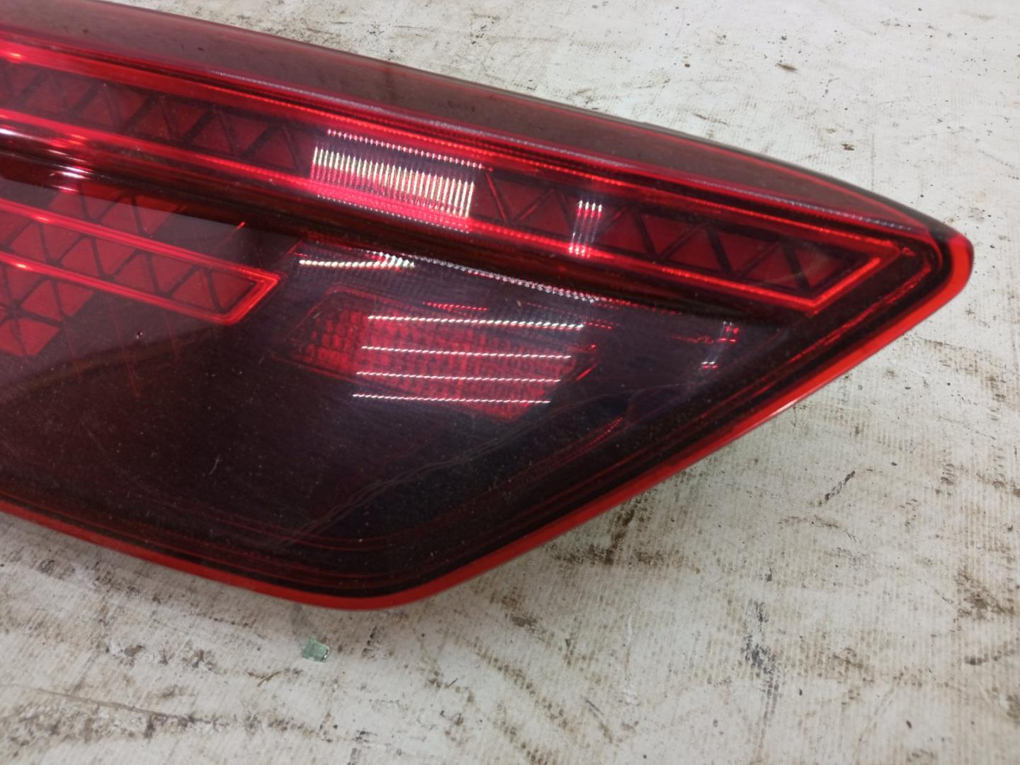 Фонарь задний