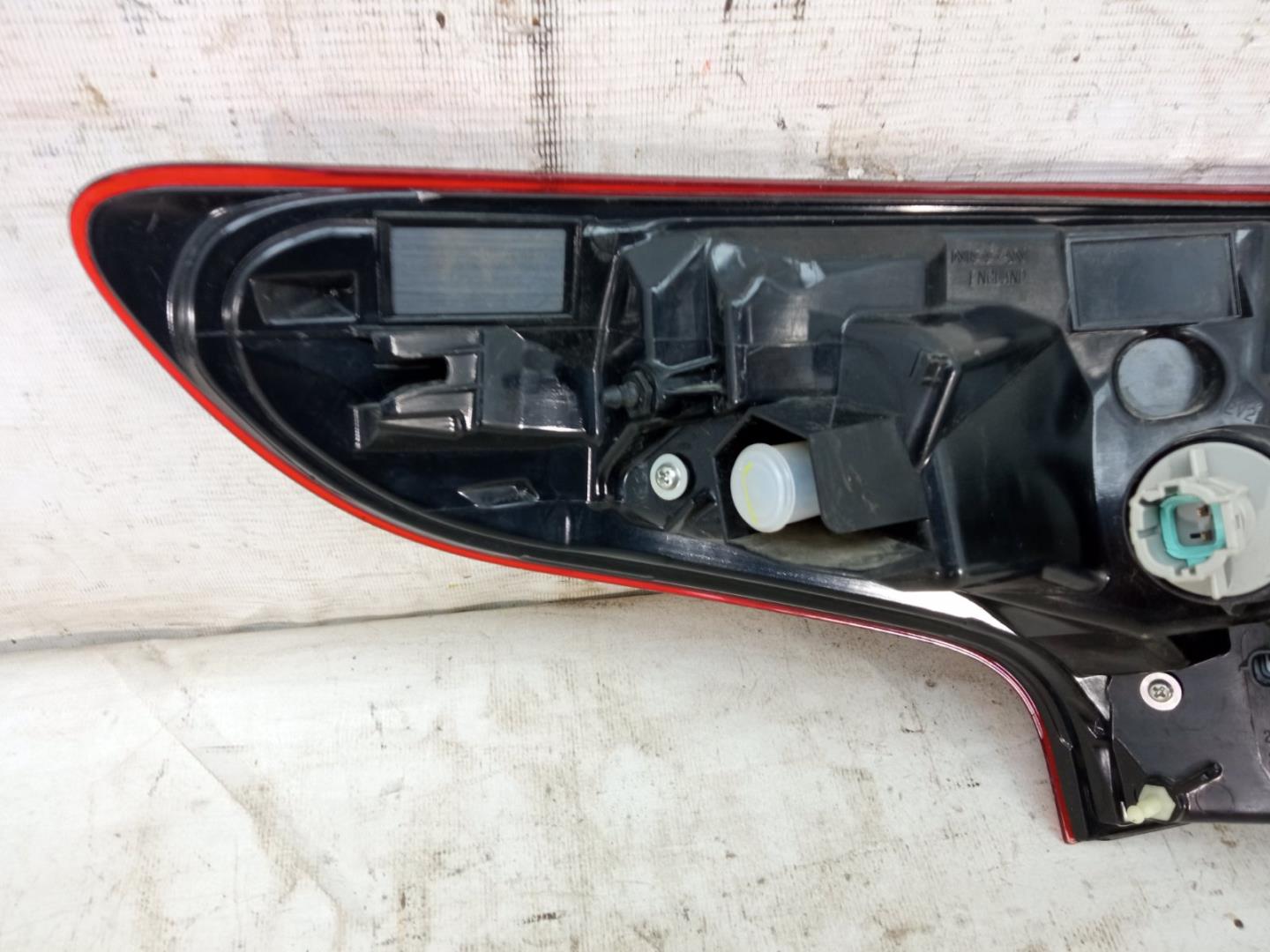 Фонарь задний