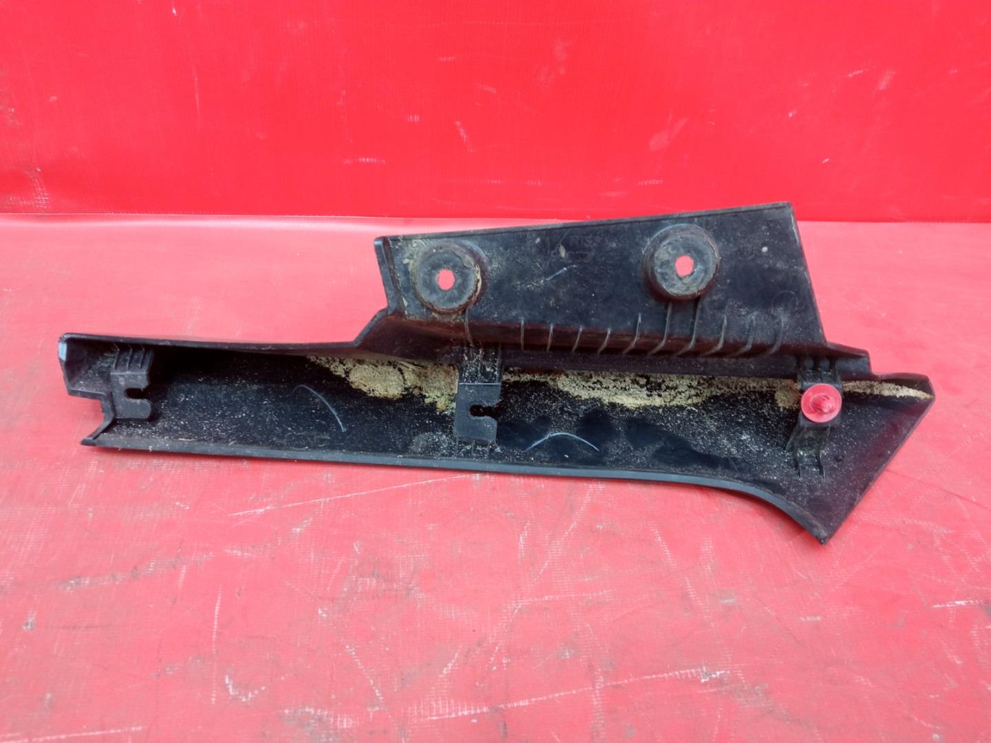 Накладка крышки багажника