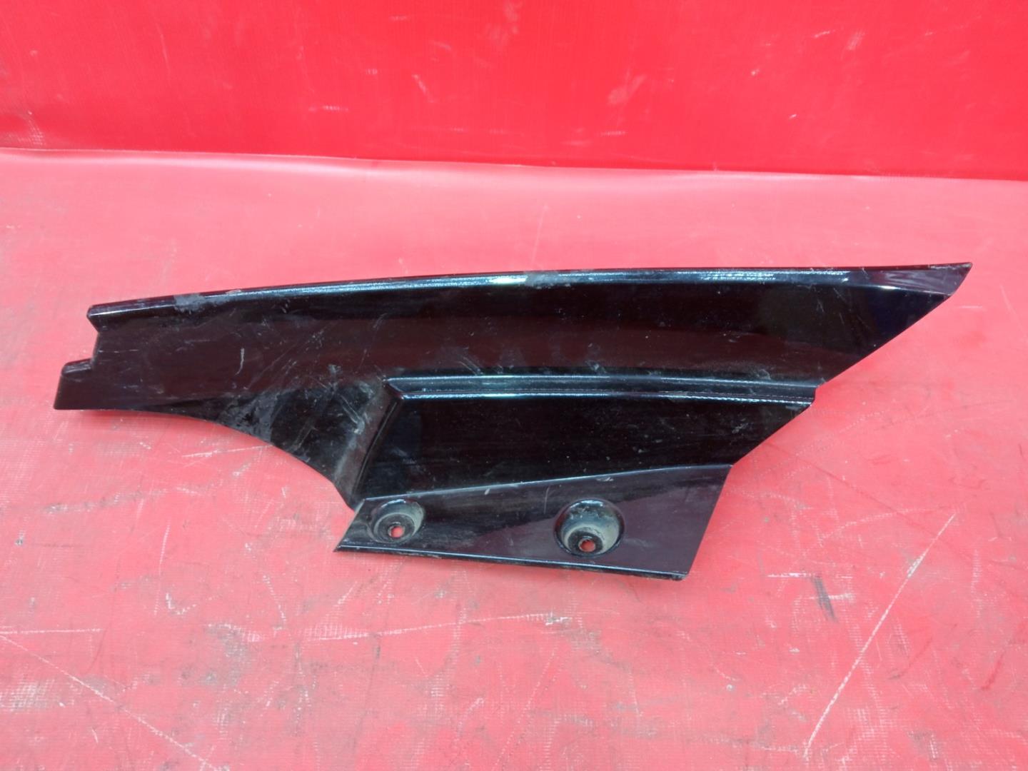 Накладка крышки багажника