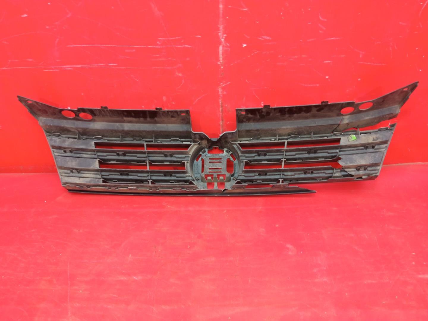 Решетка радиатора