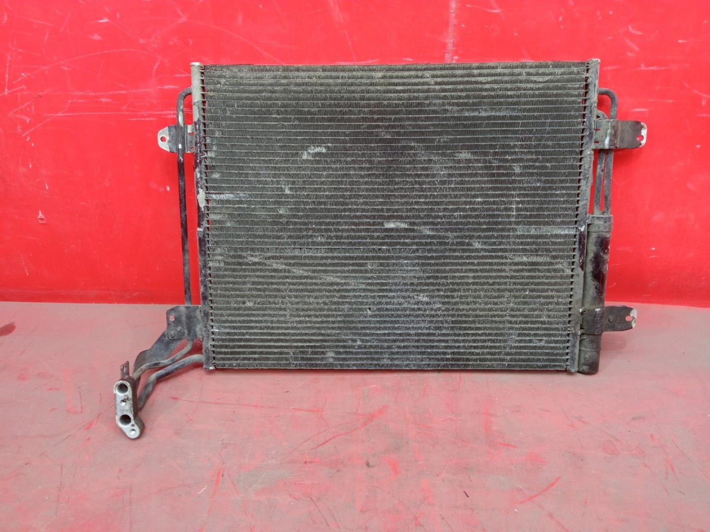 Радиатор кондиционера / конденсер