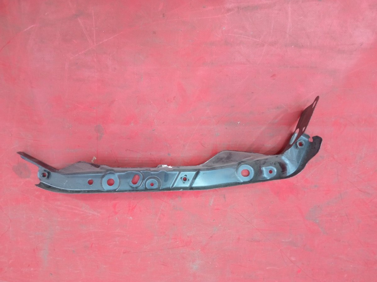 Кронштейн крепежный вспомогательный (разного назначения)