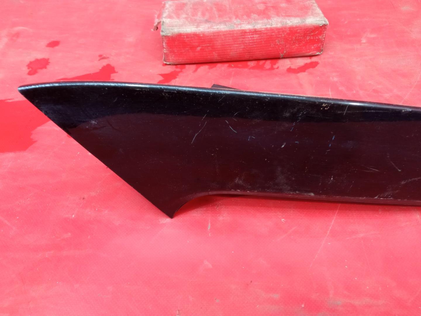 Накладка крышки багажника