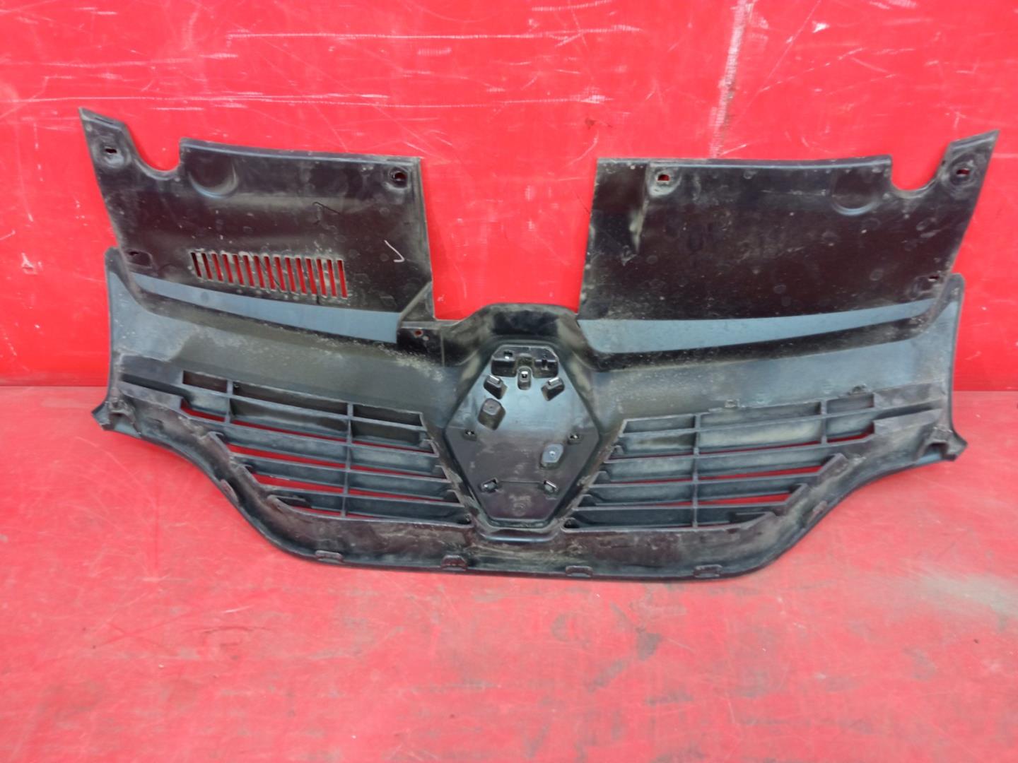 Решетка радиатора