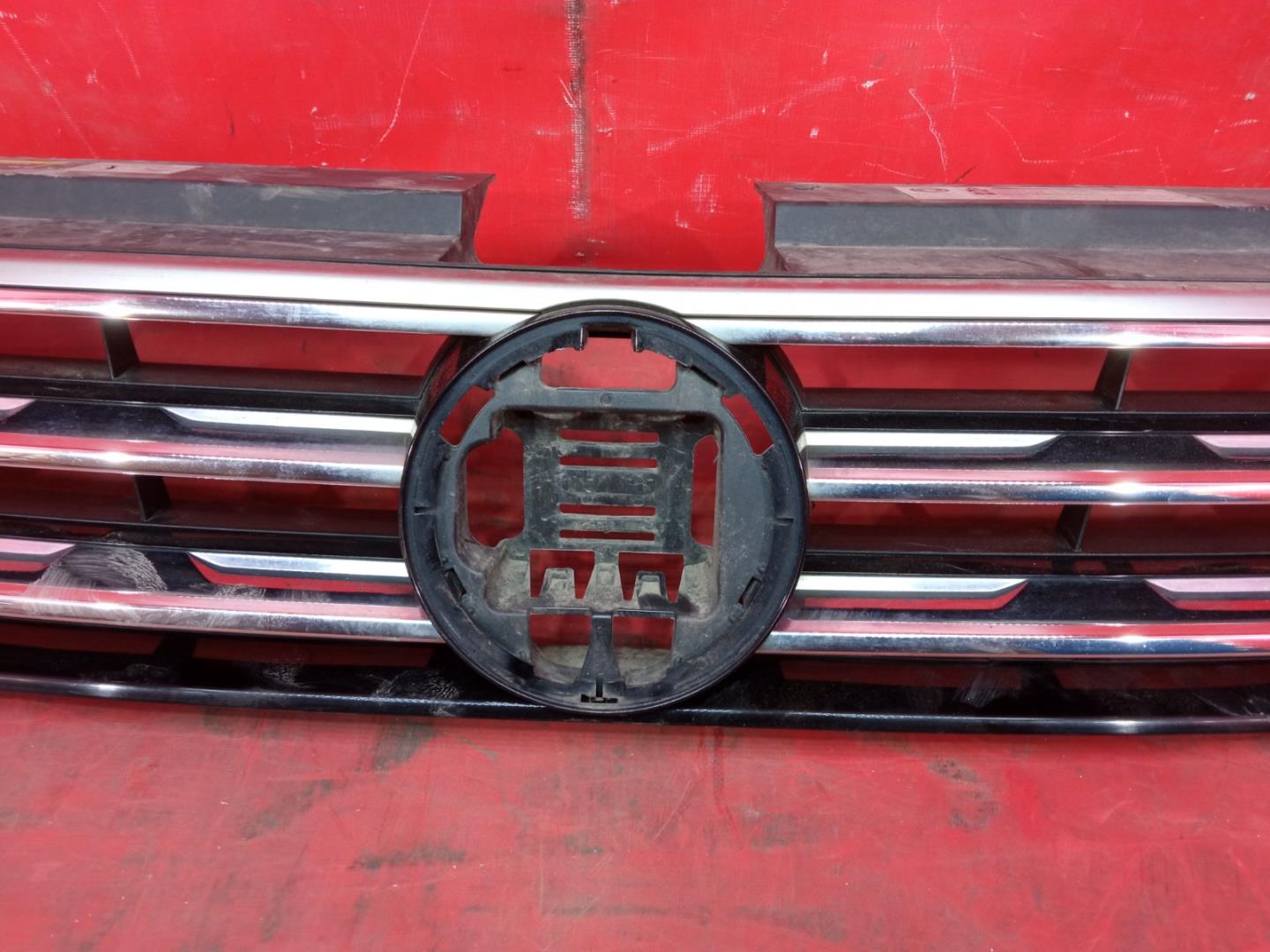 Решетка радиатора