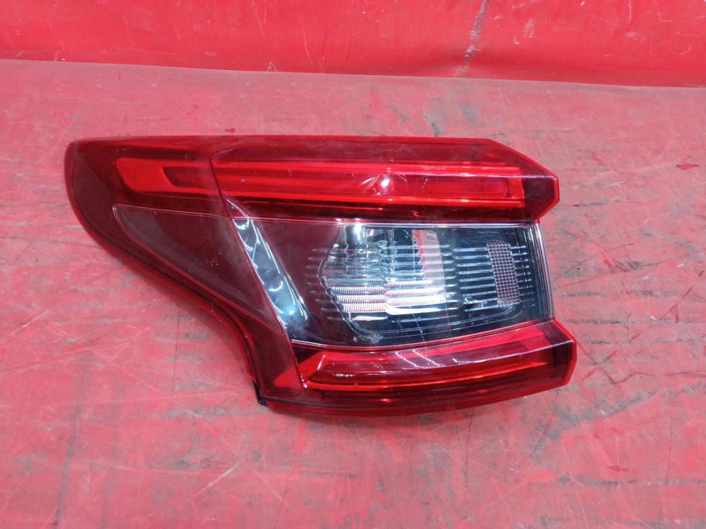 Фонарь задний