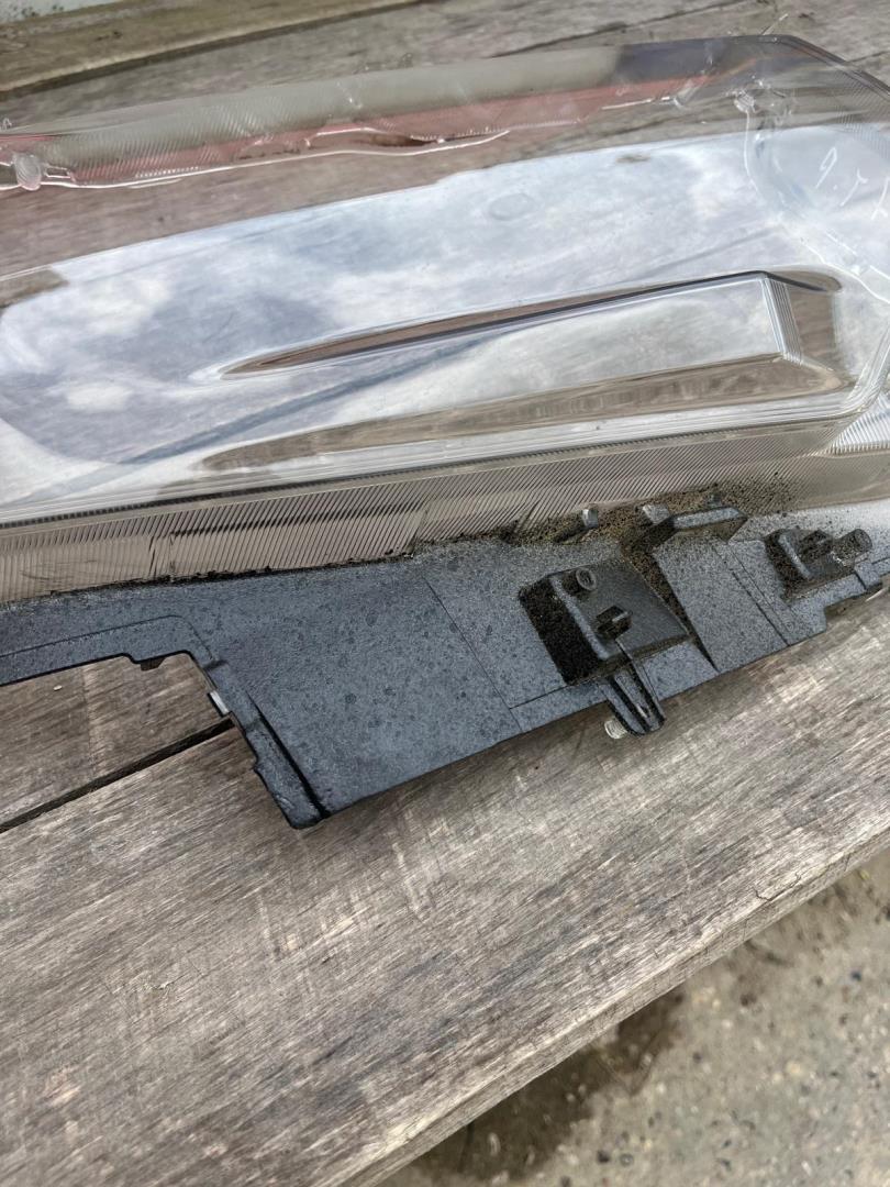 Стекло фары