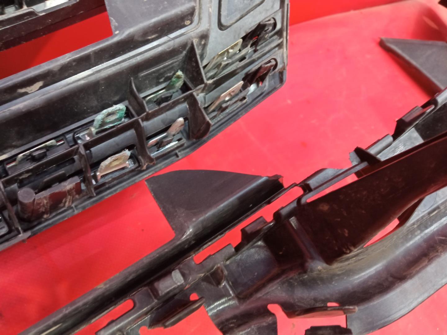 Решетка радиатора