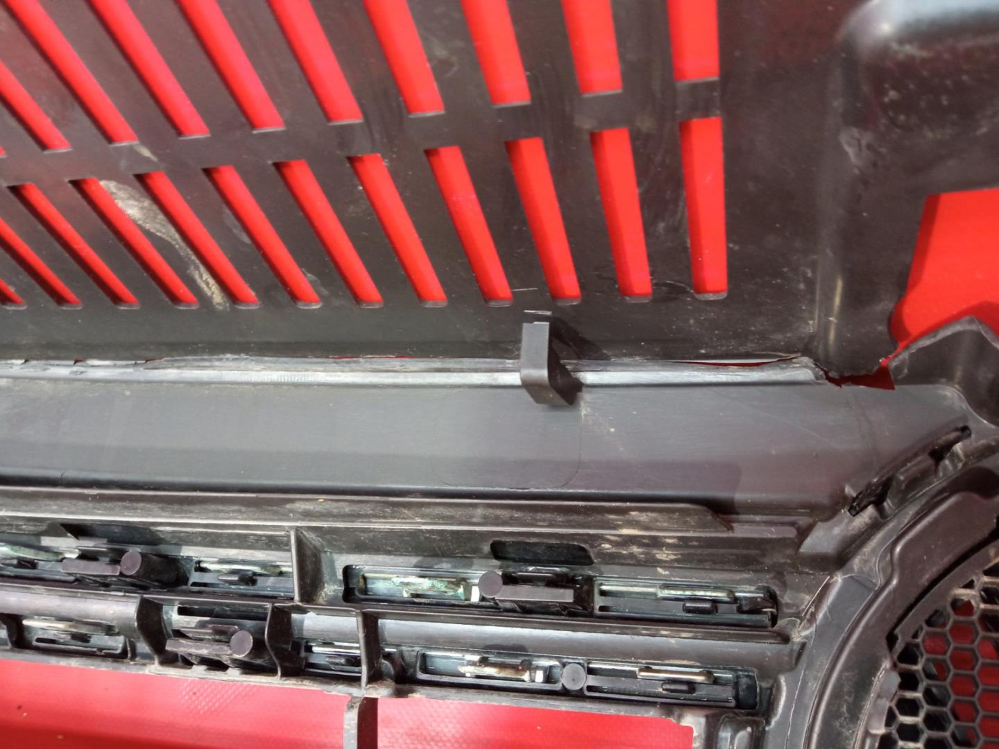 Решетка радиатора