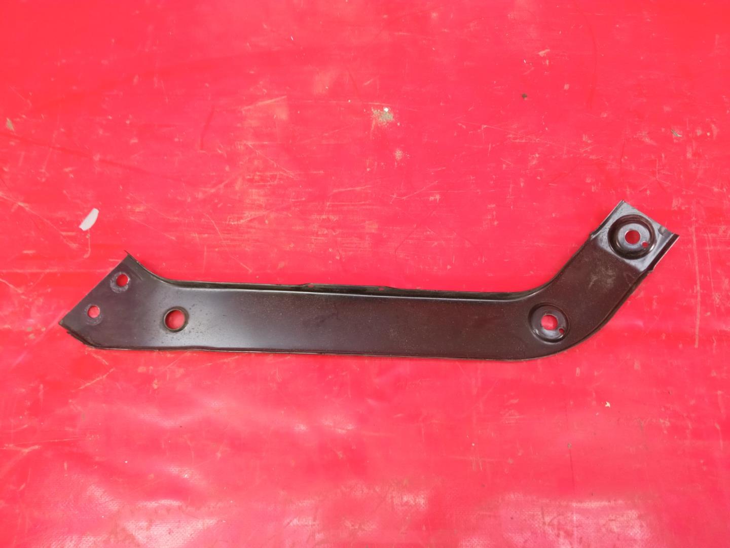 Кронштейн крепежный вспомогательный (разного назначения)