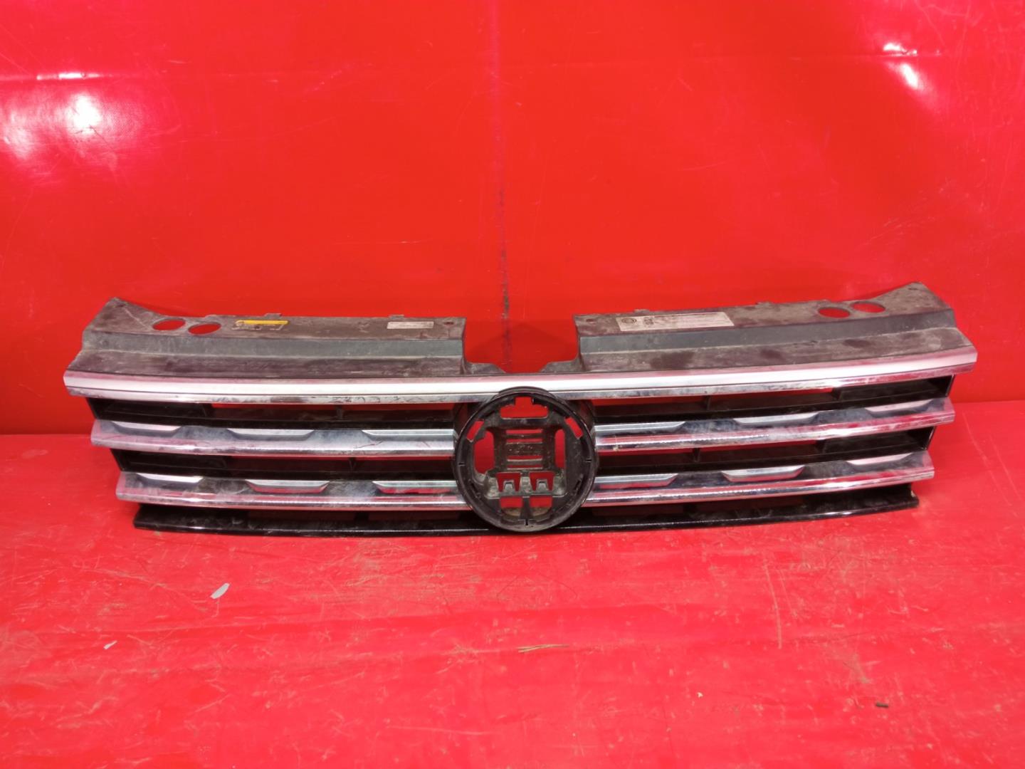 Решетка радиатора