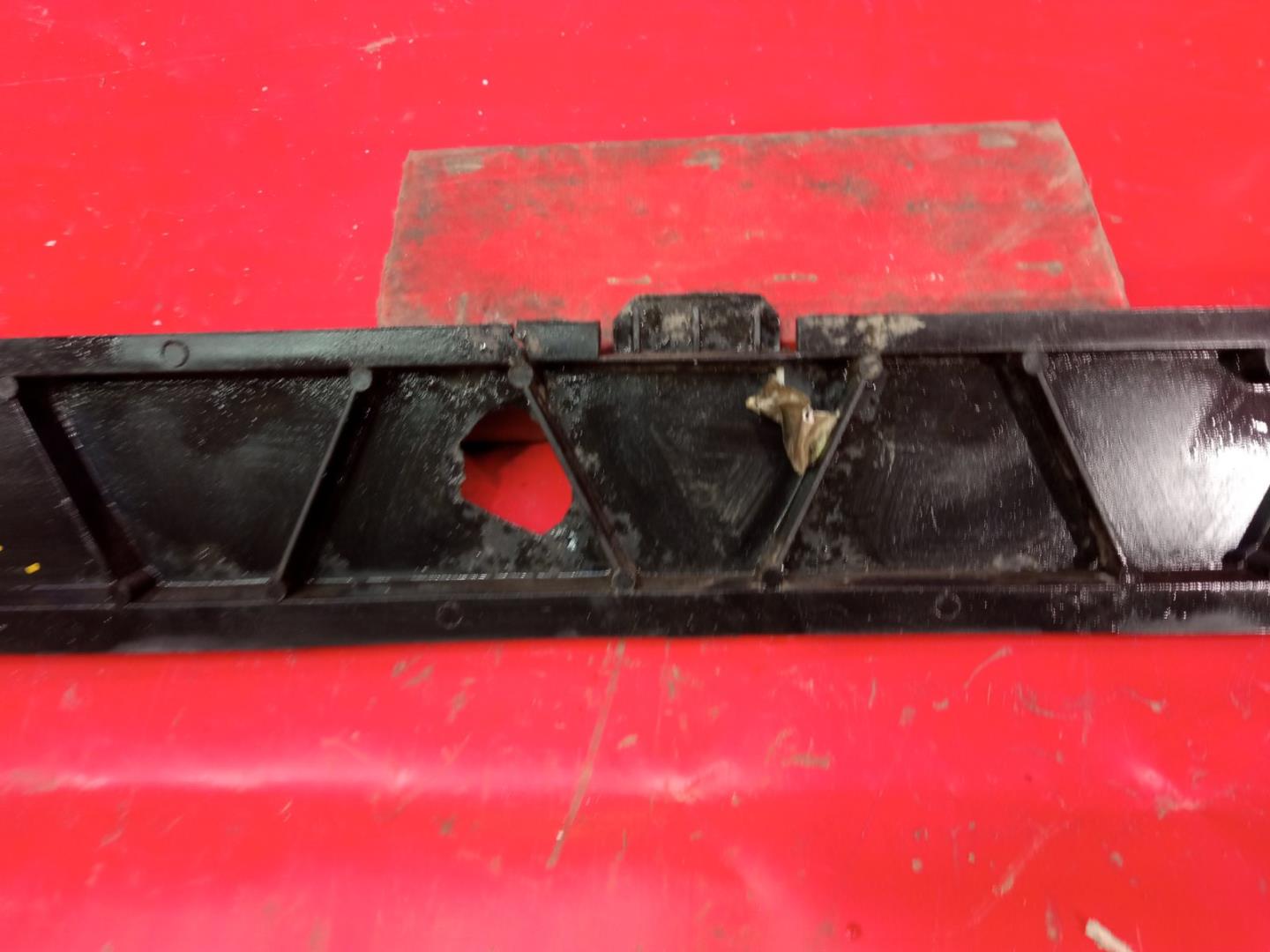 Кронштейн крепежный вспомогательный (разного назначения)