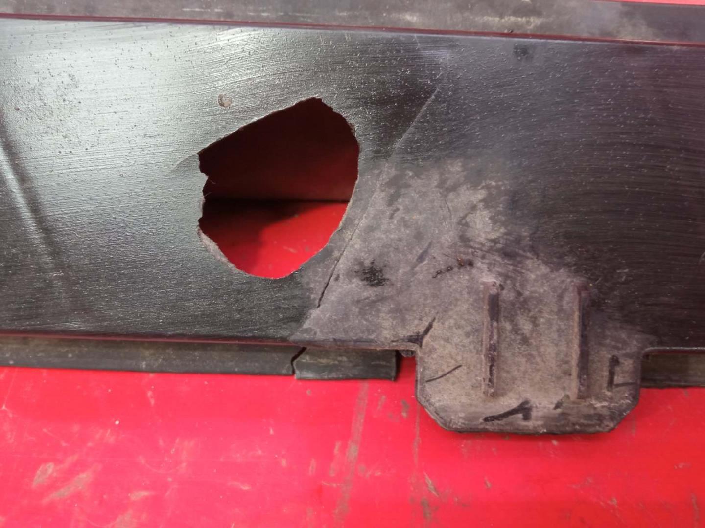 Кронштейн крепежный вспомогательный (разного назначения)