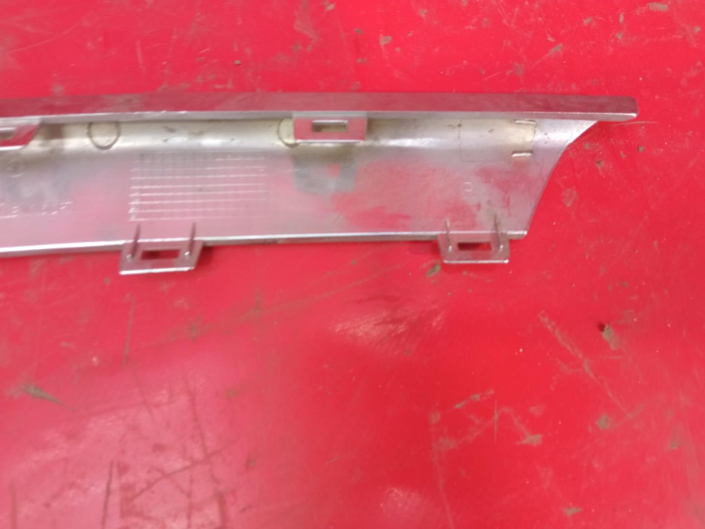 Накладка на решетку радиатора