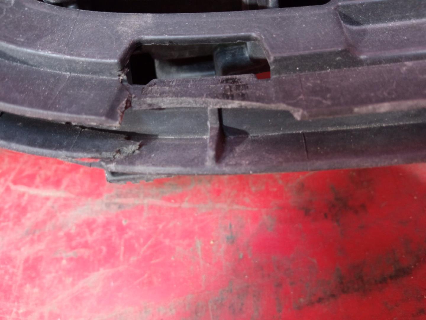 Жалюзи (воздуховод) бампера переднего