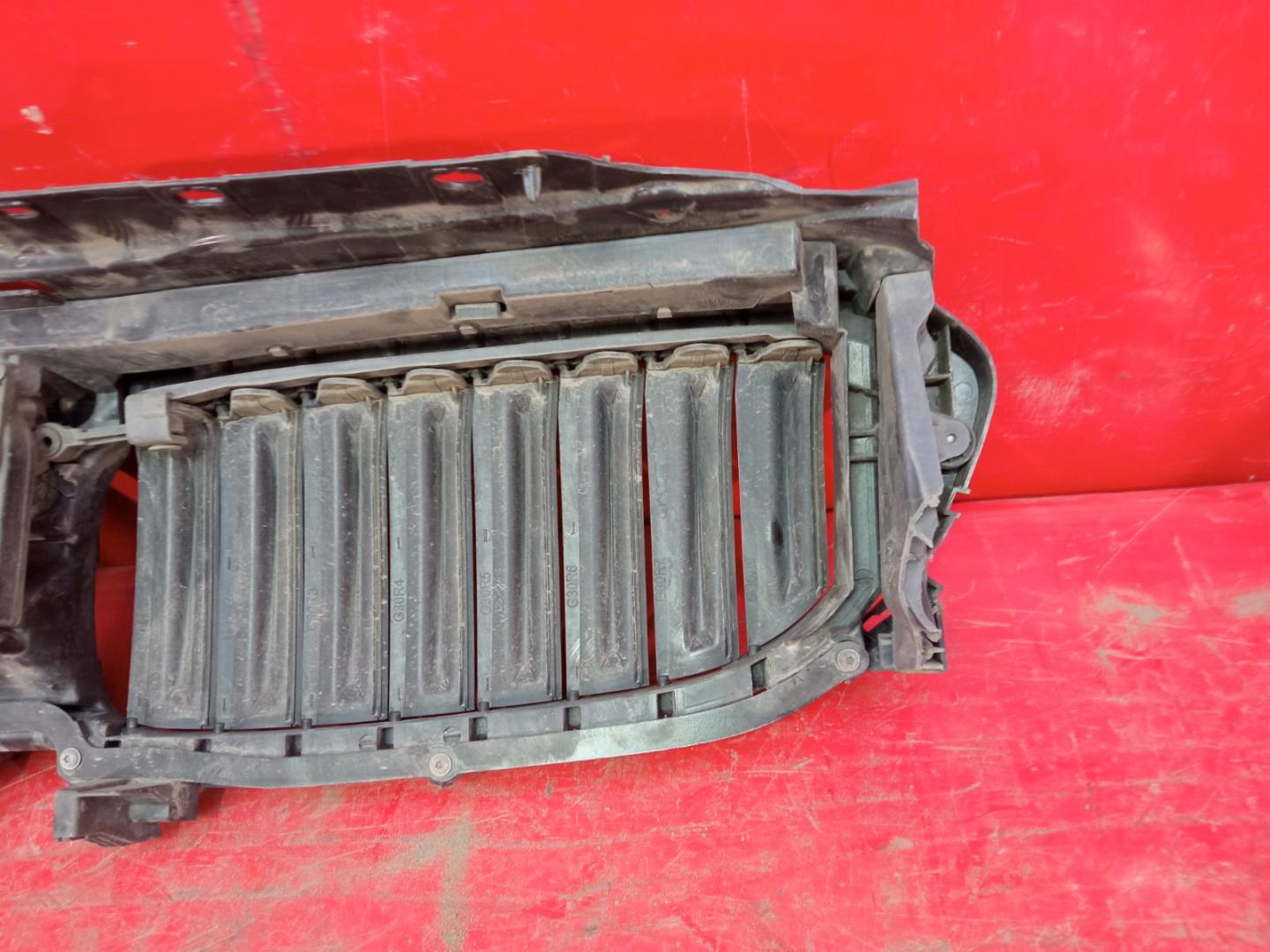 Жалюзи (воздуховод) бампера переднего