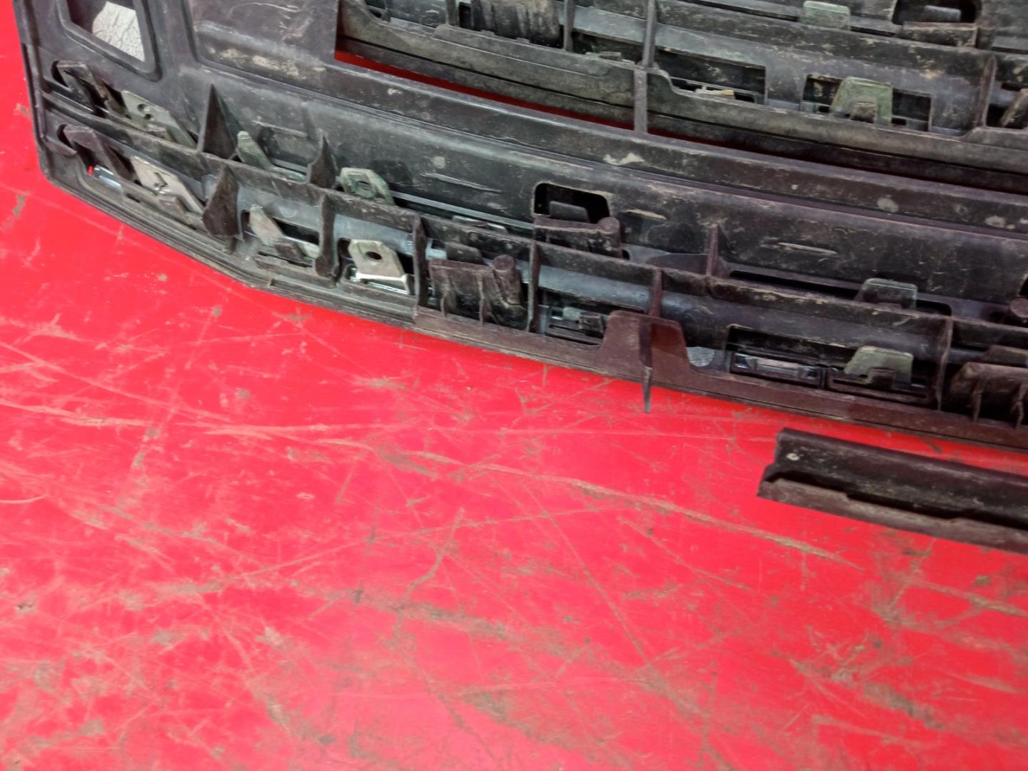 Решетка радиатора