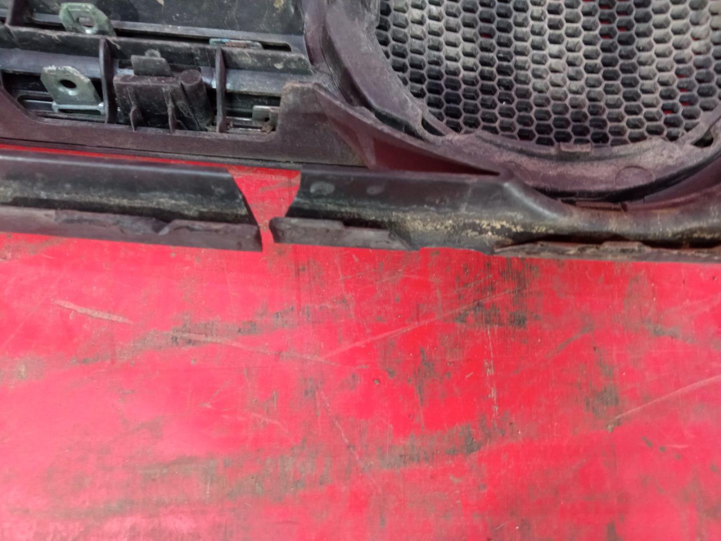 Решетка радиатора