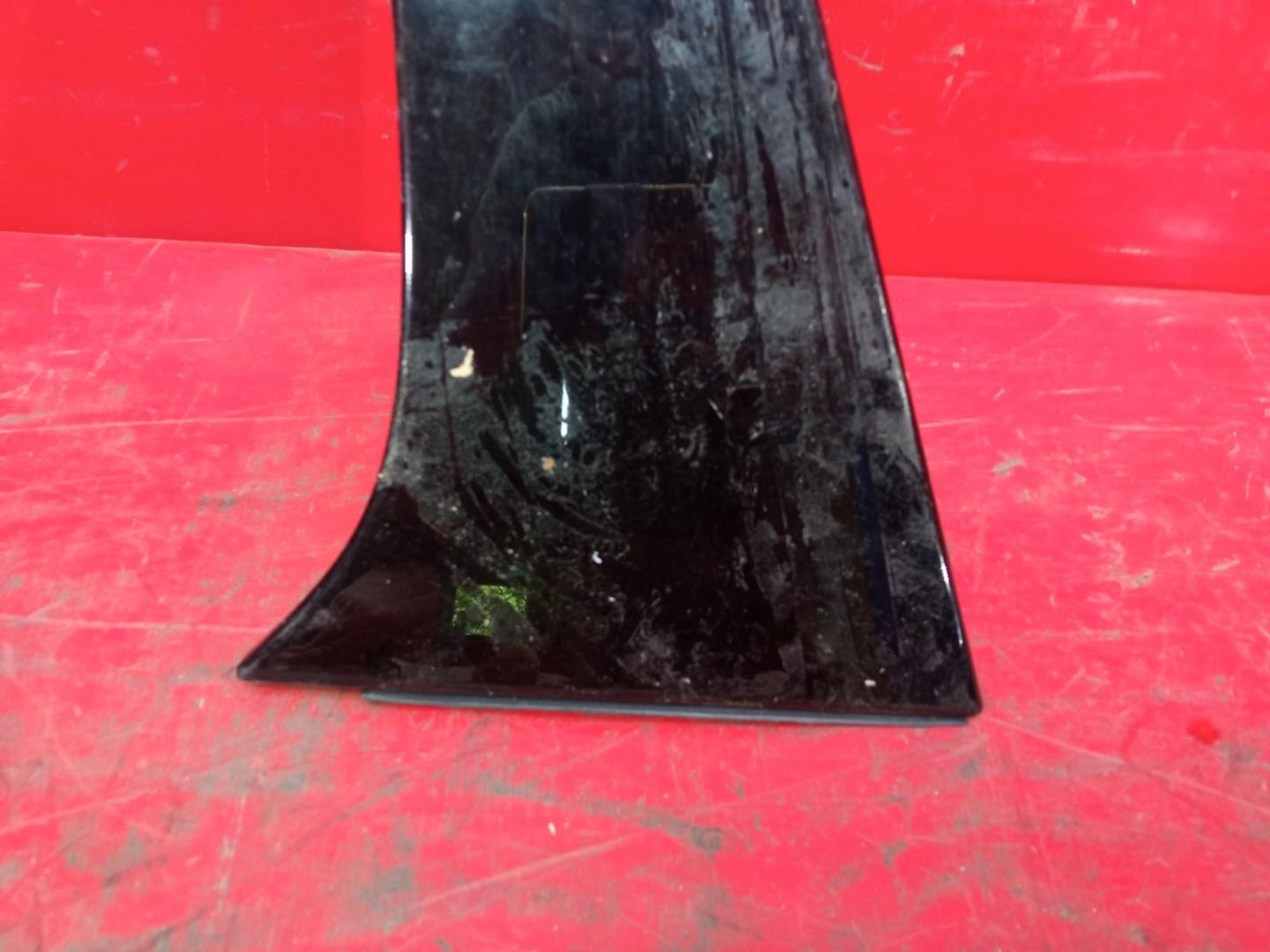 Накладка спойлера