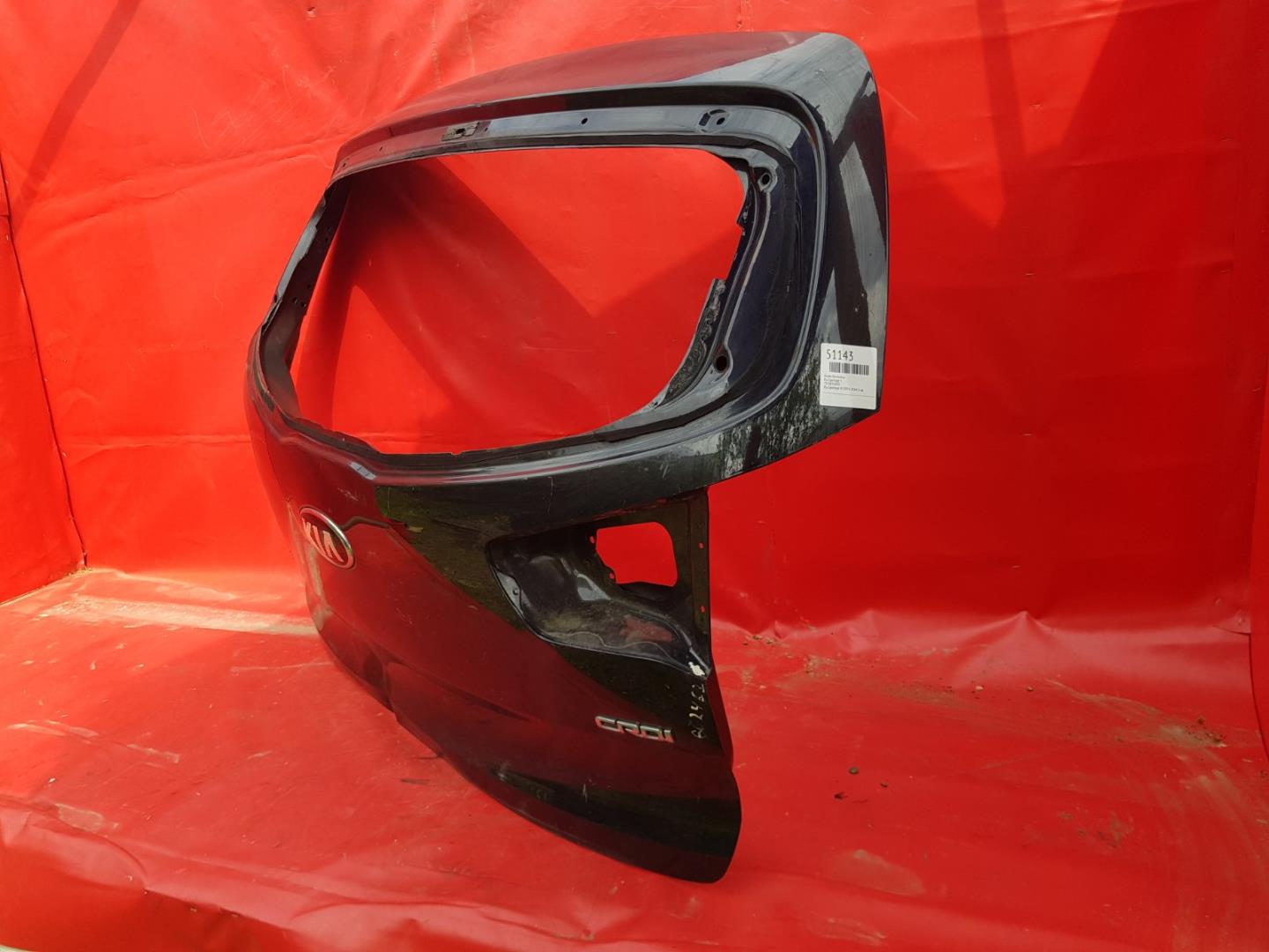 Дверь багажника